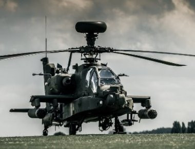 Το επιθετικό ελικόπτερο AH-64 Apache (βίντεο)